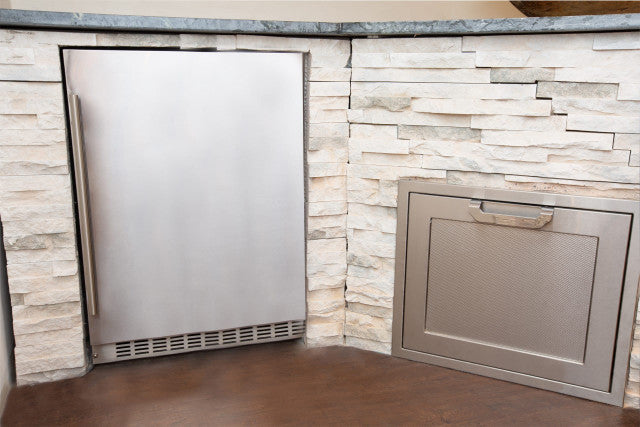 24" Azure Outdoors Refrigerator with Stainless Steel Door - A224R-S 3