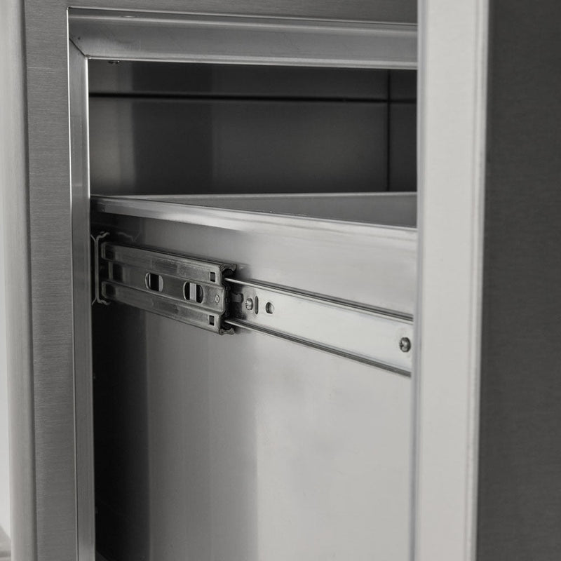 Coyote 26" Pull Out Ice Chest 9