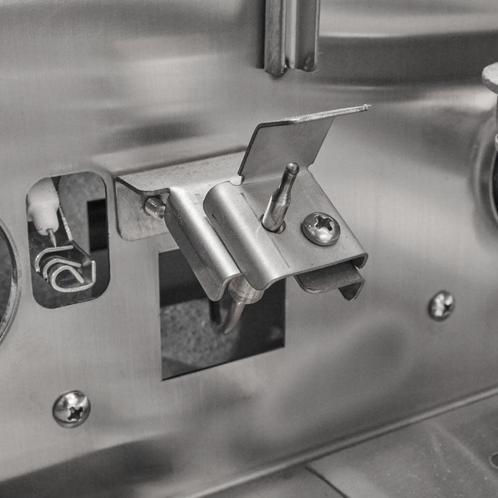 Coyote 36" CL-Series Built-In Grill 18